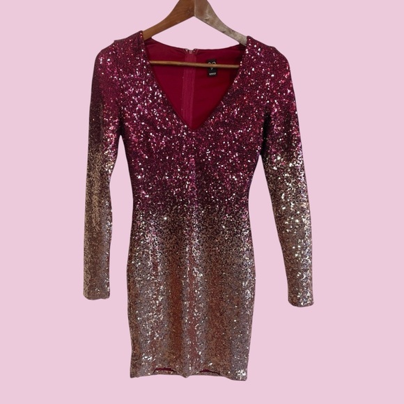 Windsor Ombré Sequin Mini Long Sleeve Dress - Picture 13 of 16